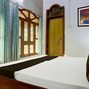 Hotel O The Relax In Varanasi