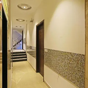 3* Hotel Urban Luxury