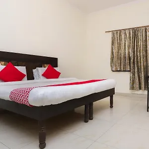 3* Hotel O Shiv Shakti Near Kamal Cinema